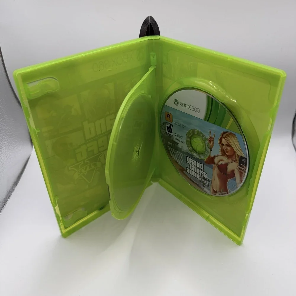 Grand Theft‎ Auto V Microsoft Xbox 360 Game M Rockstar NTSC 2013 2 Disc Action